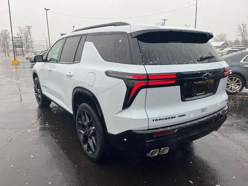 New 2026 Chevrolet Traverse RS w/ LPO, Floor Liner Package image 3