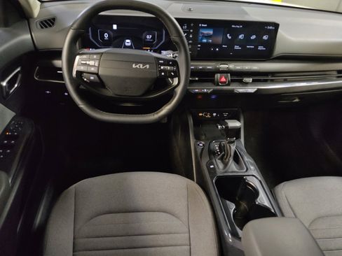 Used 2025 Kia K4 EX FWD image 22