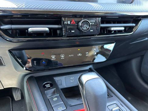 New 2026 Nissan Kicks SR w/ SR Premium Package FWD image 26