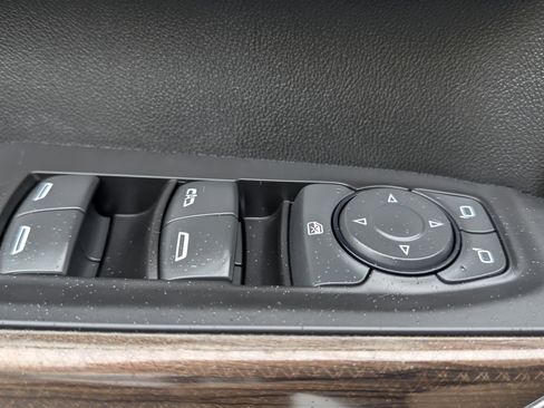 Used 2021 Chevrolet Silverado 1500 RST AWD/4WD image 20