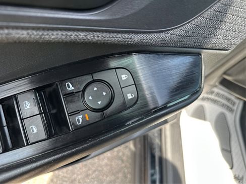 Used 2023 Nissan Rogue S AWD/4WD image 11