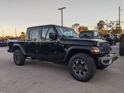New 2026 Jeep Gladiator Mojave AWD/4WD image 2