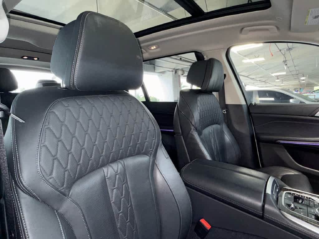 Used 2026 BMW X7 xDrive40i AWD/4WD image 27