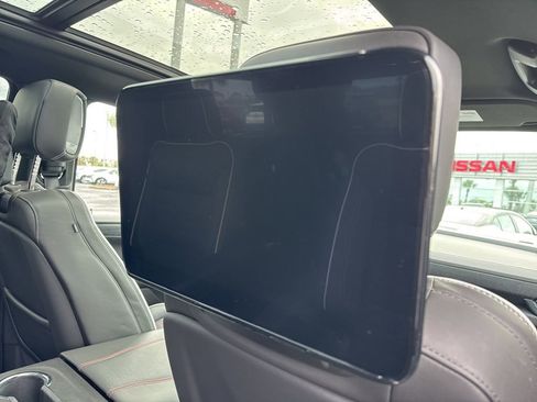 Used 2025 GMC Yukon AT4 Ultimate image 21