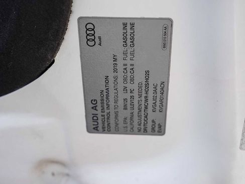 Used 2019 Audi Q5 Premium w/ Convenience Package image 29