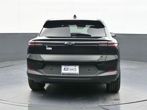 New 2026 Chevrolet Equinox EV LT w/ Midnight Package FWD image 8