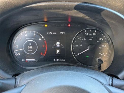 Used 2021 Nissan Kicks SV FWD image 3