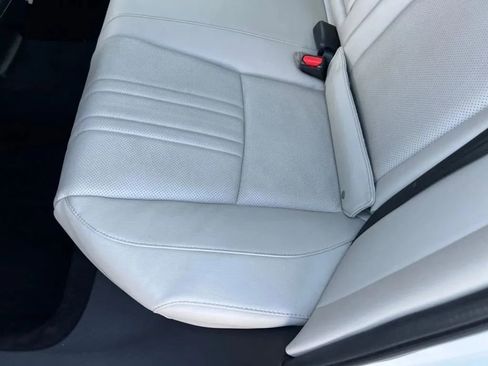 Used 2019 Honda Accord Touring image 22