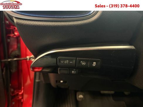 Certified 2018 Toyota Prius Four Touring image 10