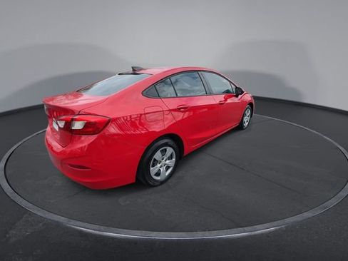 Used 2018 Chevrolet Cruze LS image 15