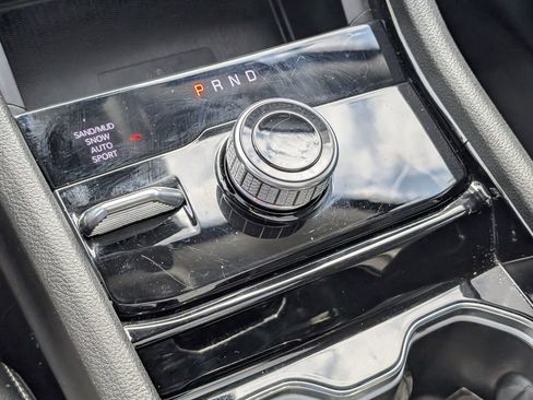 Used 2023 Jeep Grand Cherokee Limited w/ Luxury Tech Group II image 21