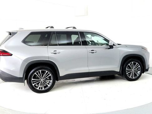 Used 2025 Toyota Grand Highlander AWD Hybrid image 6