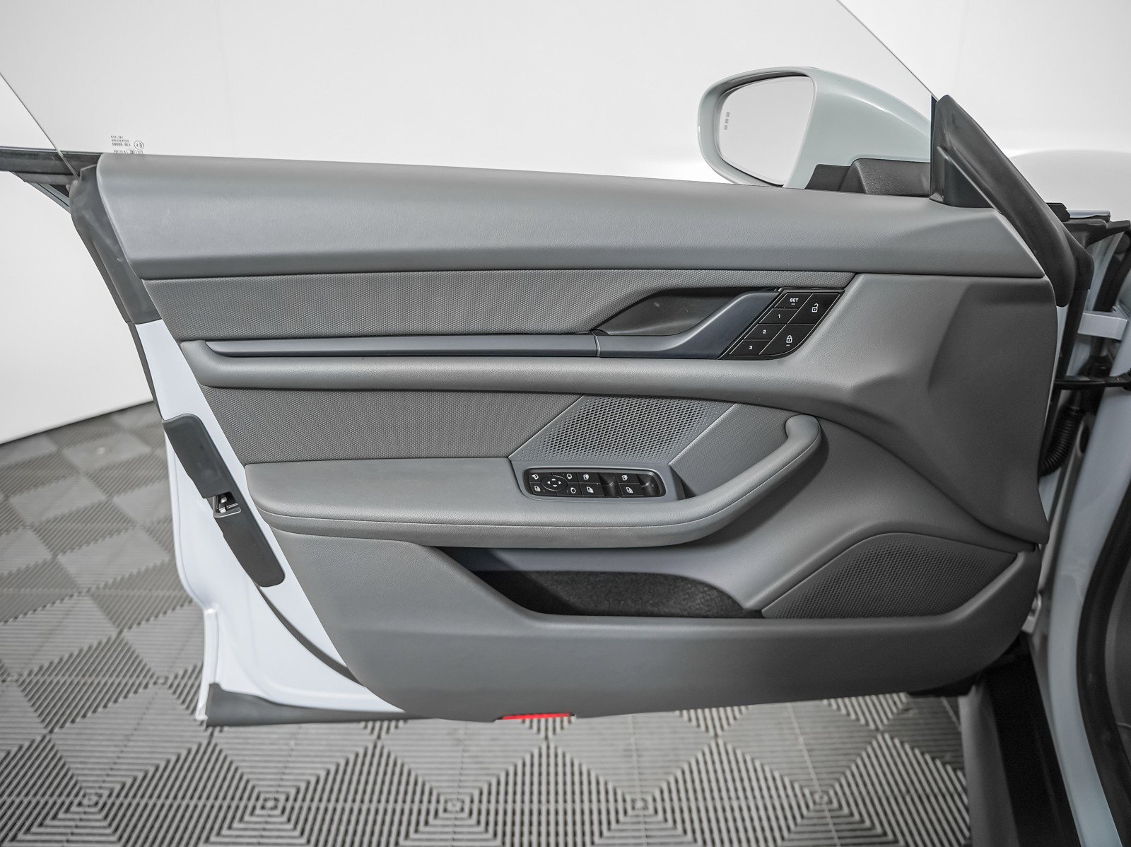 Certified 2023 Porsche Taycan RWD image 23
