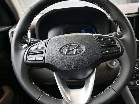 New 2026 Hyundai Venue SEL image 25
