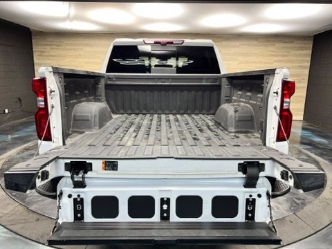 Used 2025 Chevrolet Silverado 1500 ZR2 w/ Technology Package AWD/4WD image 21