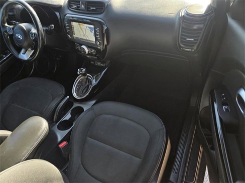 Used 2019 Kia Soul + w/ Audio Package image 7