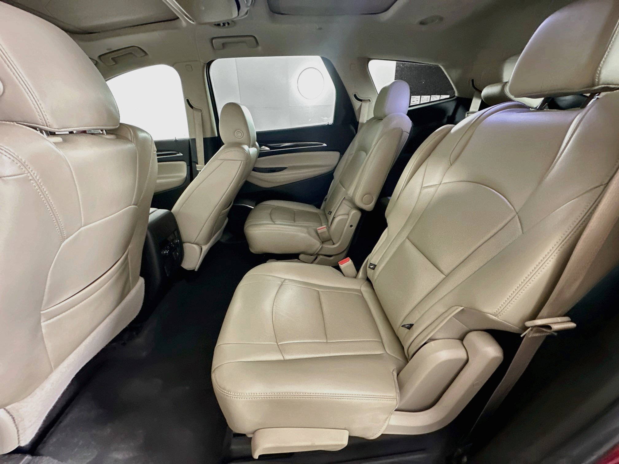 Used 2019 Buick Enclave Premium w/ Experience Buick Package FWD image 28