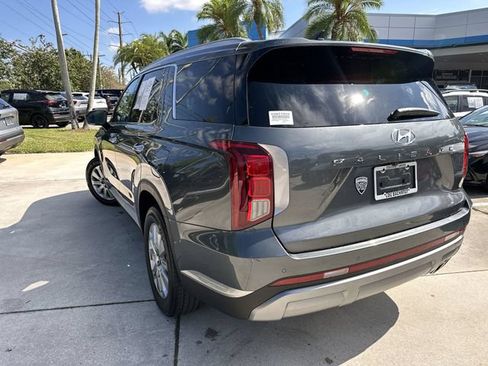 Used 2025 Hyundai Palisade SEL FWD image 12