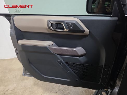 Used 2023 Ford Bronco Wildtrak image 22