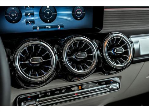 Certified 2026 Mercedes-Benz GLB 250 GLB 250 4MATIC image 20