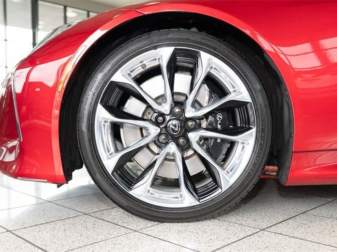Used 2022 Lexus LC 500 Coupe w/ Performance Package image 34