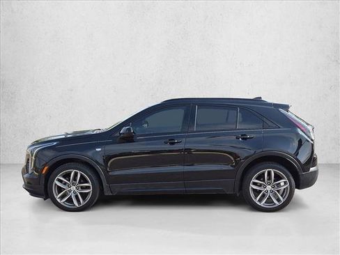 Used 2019 Cadillac XT4 Sport w/ Cold Weather Package FWD image 8
