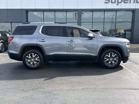 Used 2022 GMC Acadia SLE w/ Driver Convenience Package image 2