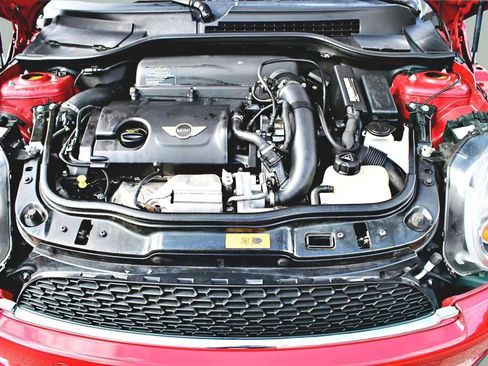 Used 2011 MINI Cooper S image 31