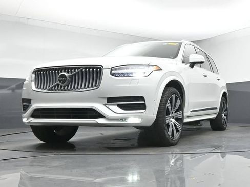 Used 2024 Volvo XC90 B6 Ultimate w/ Protection Package Premier AWD/4WD image 12