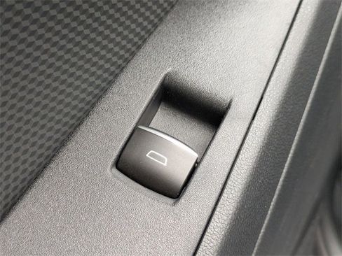 New 2026 Chevrolet Equinox RS image 25