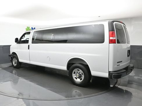 Used 2025 Chevrolet Express 3500 LT w/ LT Preferred Equipment Group RWD image 24