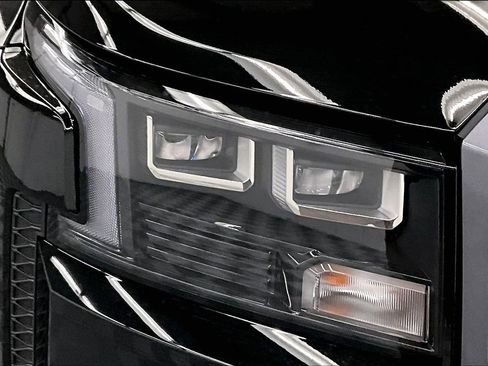 New 2026 Nissan Frontier SV AWD/4WD image 14