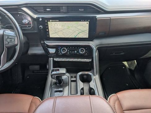 Used 2024 GMC Sierra 1500 Denali Ultimate AWD/4WD image 7