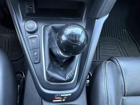 Used 2015 Ford Focus ST w/ Equipment Group 402A FWD image 13