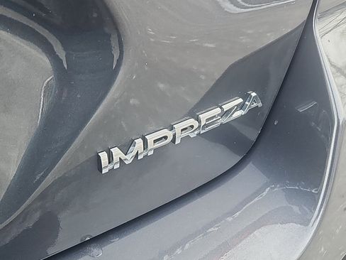 Certified 2025 Subaru Impreza 2.0i image 5