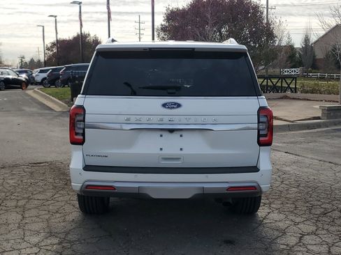 Used 2023 Ford Expedition Platinum image 5