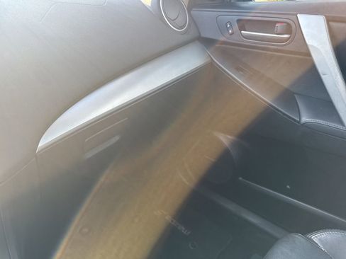 Used 2012 MAZDA MAZDA3 i Grand Touring image 31