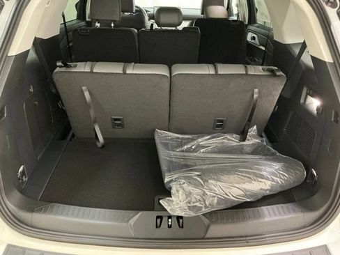 New 2026 Ford Explorer Active w/ Active Comfort Package AWD/4WD image 17