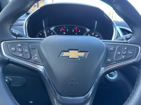 Used 2024 Chevrolet Equinox LT AWD/4WD image 36