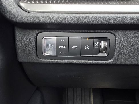 Used 2026 Chevrolet Traverse LT AWD/4WD image 28