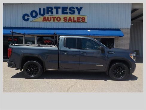 Used 2020 GMC Sierra 1500 Elevation w/ Elevation Value Package AWD/4WD image 11