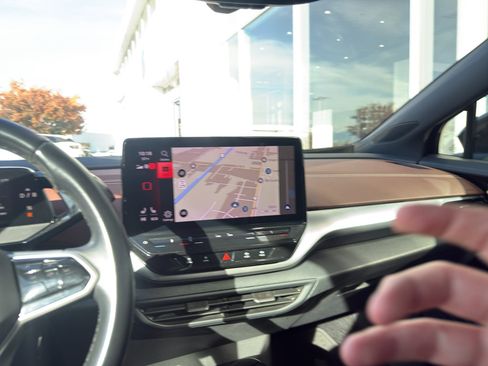 Used 2021 Volkswagen ID.4 Pro S w/ ID.4 Protection Package image 13