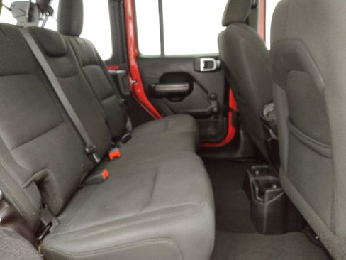 Used 2018 Jeep Wrangler Unlimited Sport AWD/4WD image 19