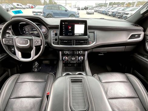 Used 2024 GMC Yukon XL SLT image 21