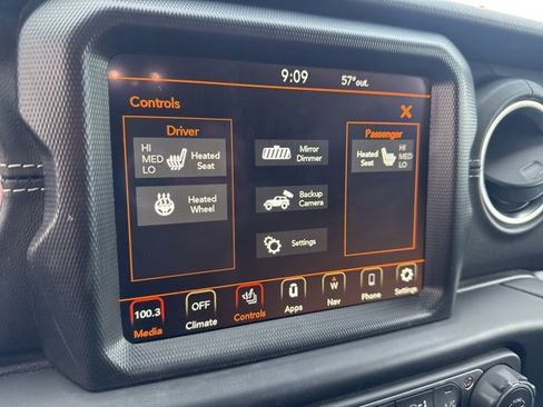 Used 2023 Jeep Wrangler Unlimited Sahara w/ Cold Weather Group image 20