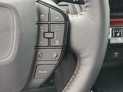 Certified 2025 Toyota Prius XSE Premium image 23