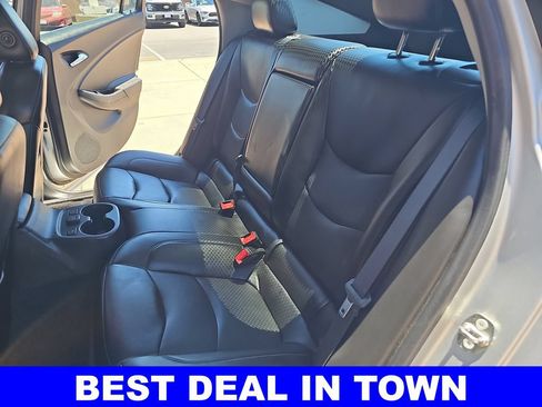 Used 2018 Chevrolet Volt Premier w/ Driver Confidence Package FWD image 13