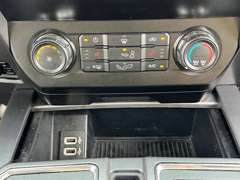 Used 2020 Ford F150 XLT w/ Equipment Group 302A Luxury RWD image 31