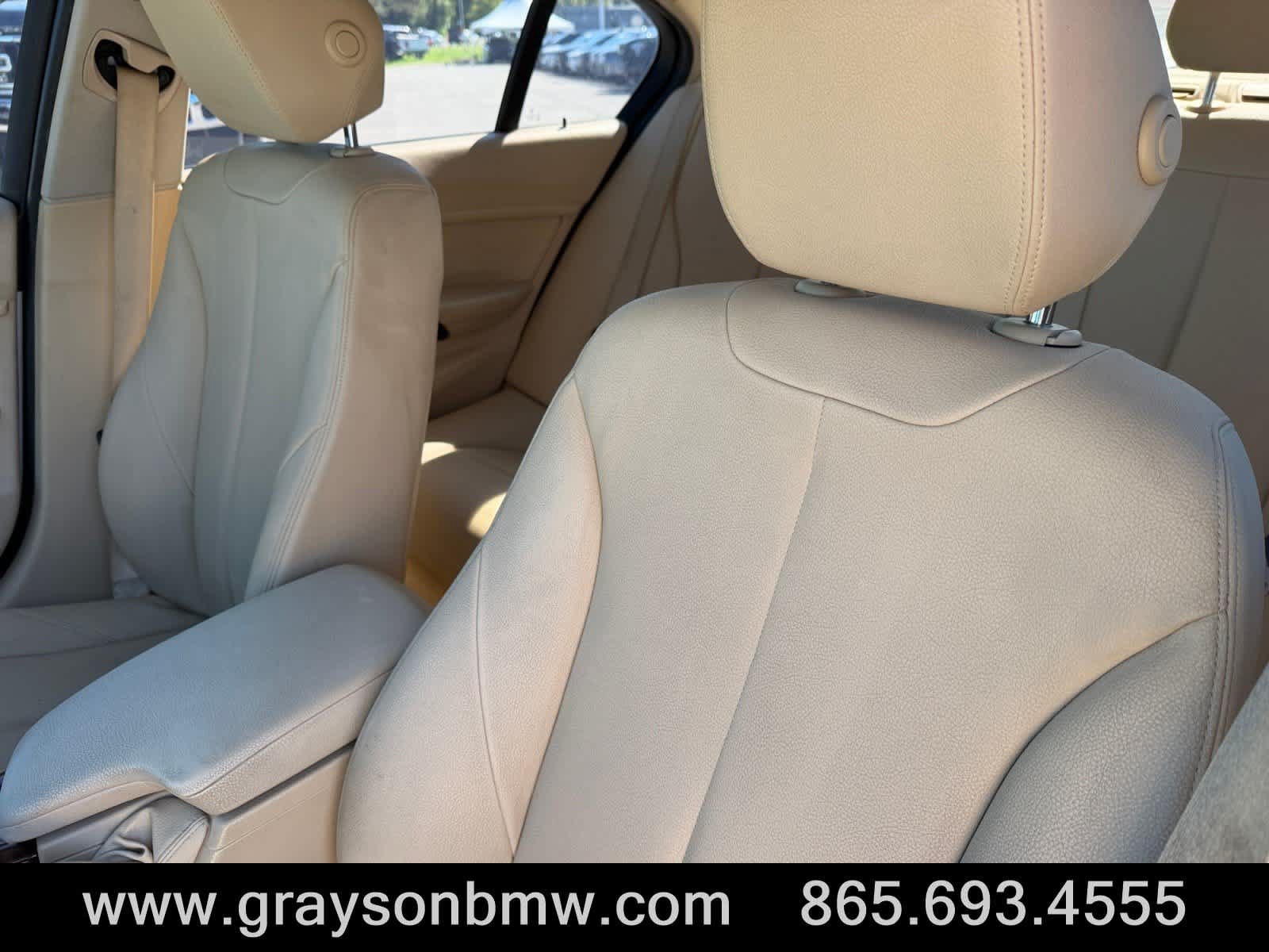 Used 2014 BMW 320i xDrive Sedan AWD/4WD image 13