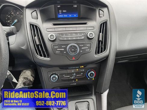 Used 2017 Ford Focus SE image 18